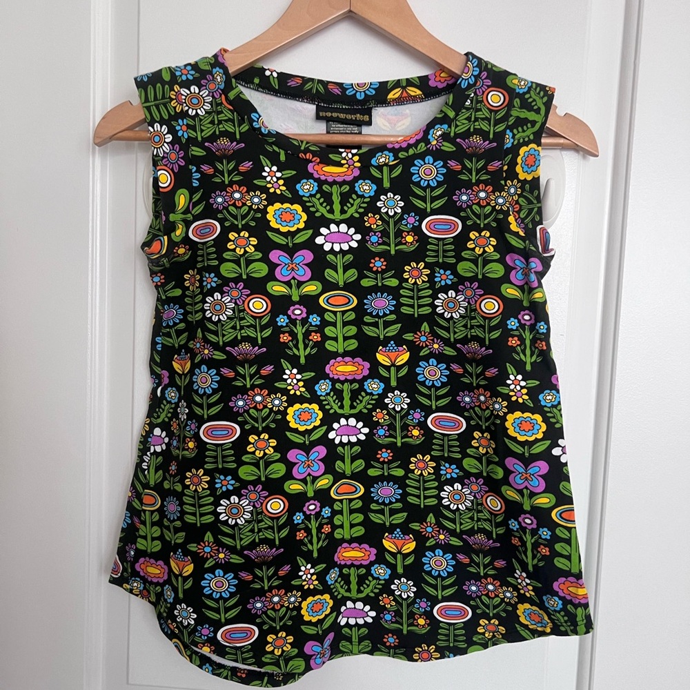 NWOT Nooworks Awesome Blossom Muscle Tee XS Extra Small